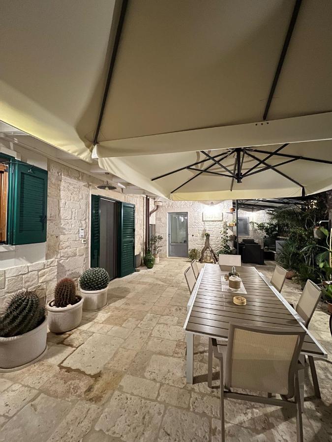 Trulli Occhi Di Pietra Daire Alberobello Dış mekan fotoğraf